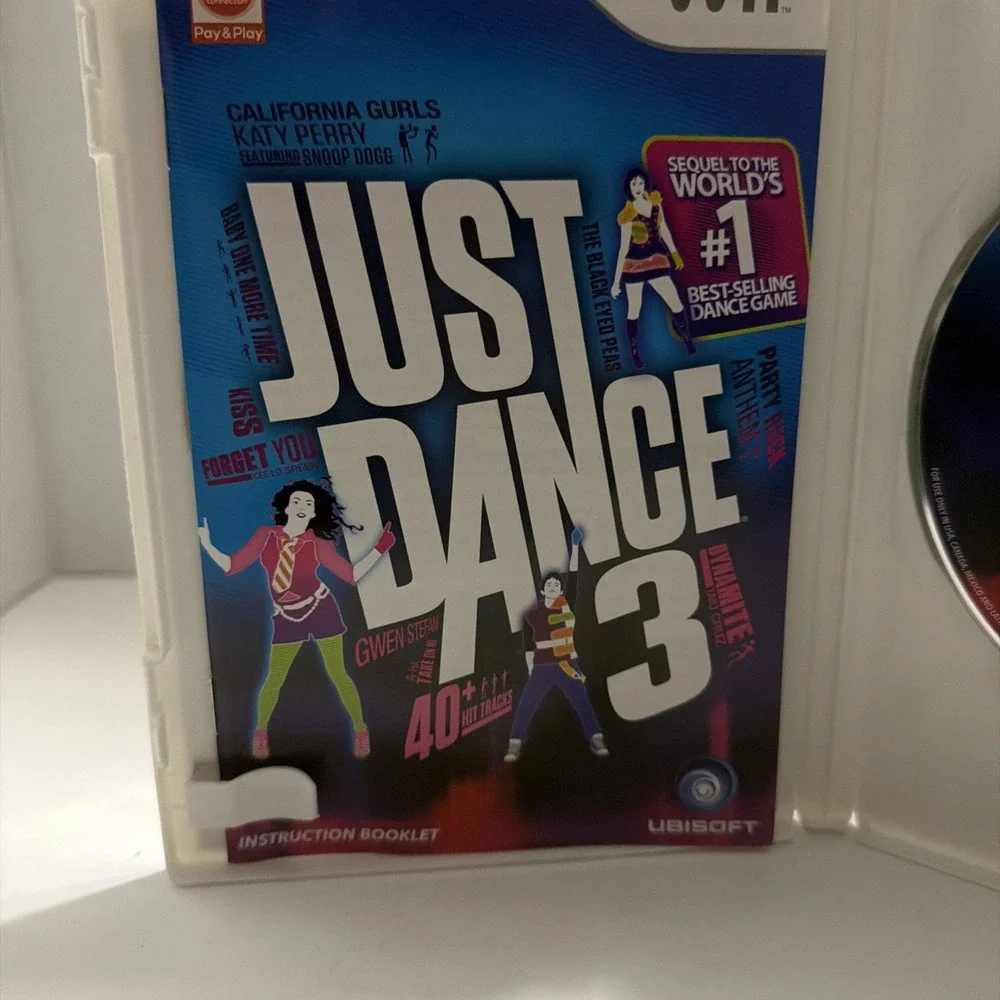 Just Dance 3 Nintendo Wii Game Complete with Manual Ubisoft 2011 CIB